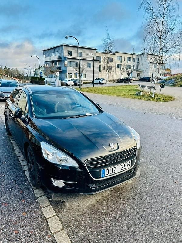 Svart Begagnad 2013 Peugeot 508 SW Kombi | 39 000 kr (Superpris) - Bild 1/4