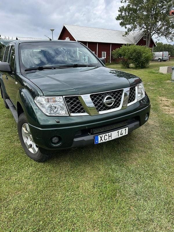 Grön Begagnad 2006 Nissan Navara Pickup | 58 000 kr (Superpris) - Bild 1/4