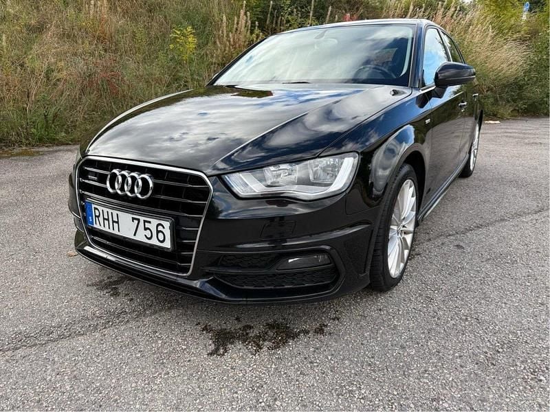 Svart Begagnad 2014 Audi A3 Sportback Attraction Halvkombi | 108 000 kr (Bra pris) - Bild 1/4