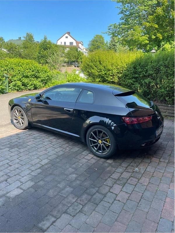 Svart Begagnad 2006 Alfa Romeo Brera Sportkupé | 75 000 kr - Bild 1/4