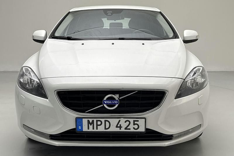 Begagnad Volvo V40 115 HK (84 kW) 2015 Vit