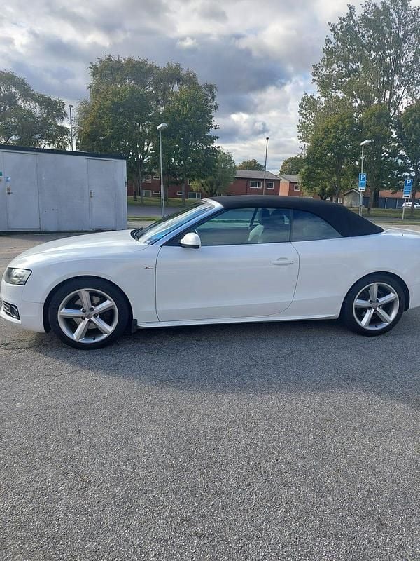 Begagnad Audi A5 160 HK (117 kW) 2011 Sportkupé