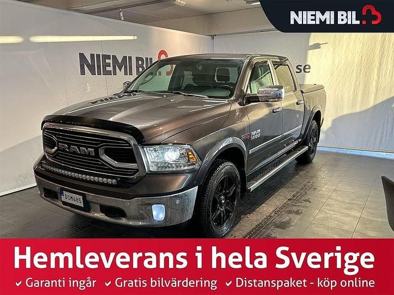 Begagnad RAM 1500 2016 Grå Pickup