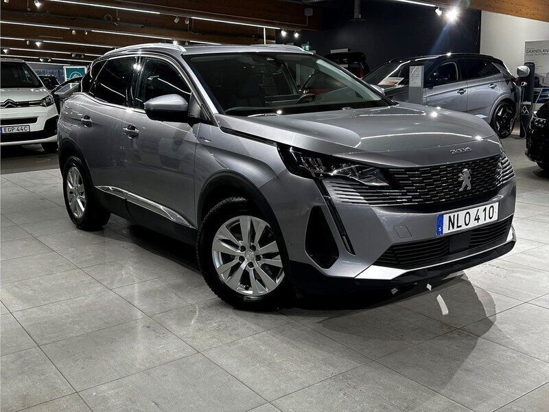 Grå Begagnad 2021 Peugeot 3008 Allure Sedan | 279 900 kr (Marknadspris) - Bild 1/4