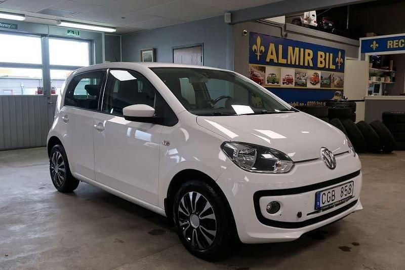 Vit Begagnad 2013 VW up! high up! Halvkombi | 79 500 kr (Marknadspris) - Bild 1/4