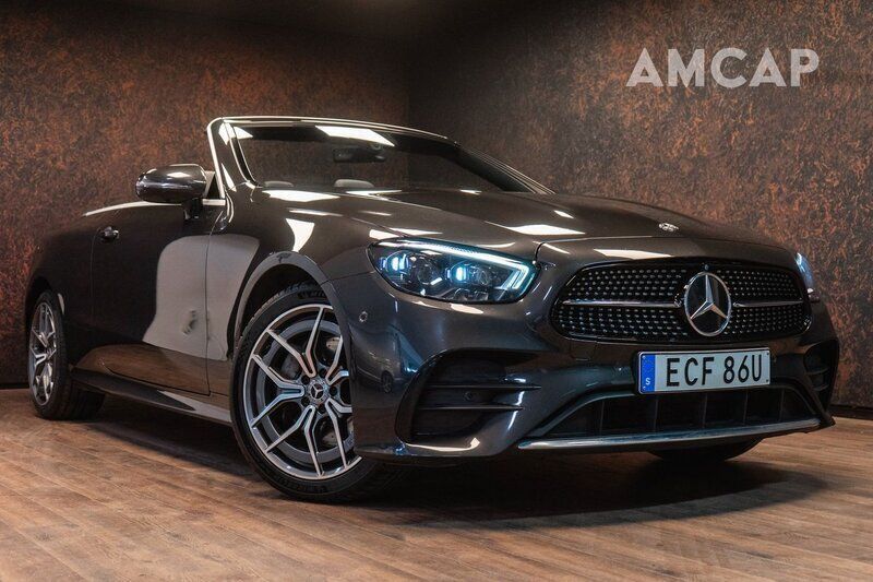 Grå Begagnad 2020 Mercedes E200 AMG Cab | 539 500 kr - Bild 1/4