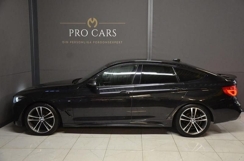 Begagnad BMW 330 Gran Turismo M Sport 252 HK (185 kW) 2017 Svart