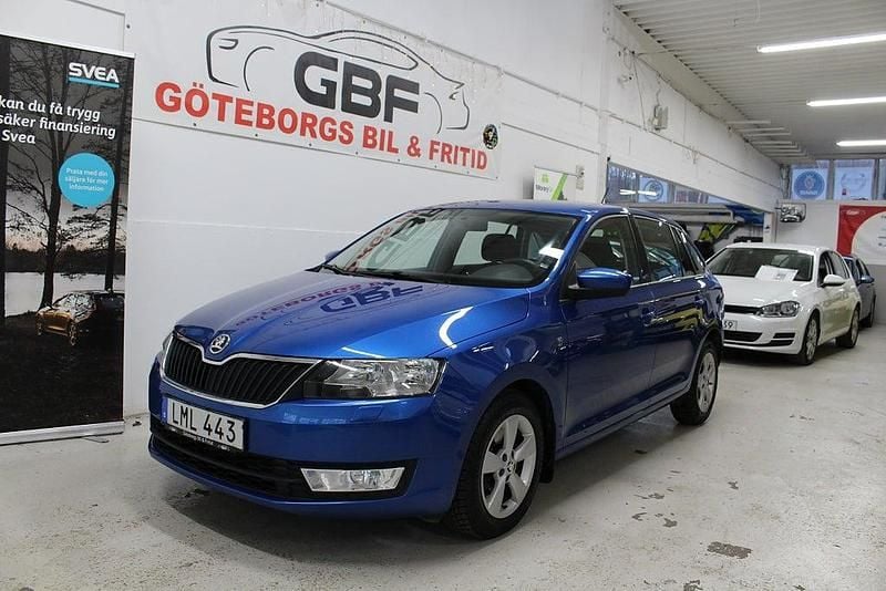Blå Begagnad 2014 Skoda Rapid Halvkombi | 69 900 kr (Marknadspris) - Bild 1/4