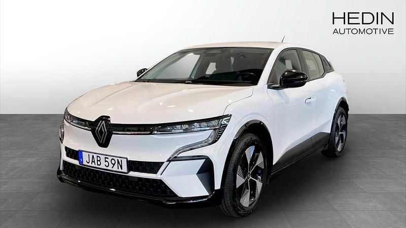 Vit (white) Begagnad 2022 Renault Mégane Equilibre Halvkombi | 234 900 kr (Marknadspris) - Bild 1/4