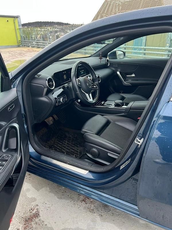 Begagnad Mercedes A200 163 HK (119 kW) 2020