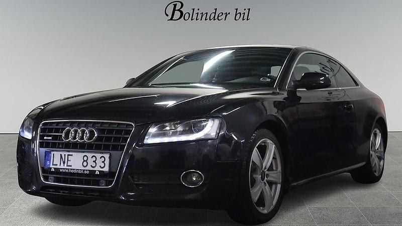 Begagnad Audi A5 Comfort 211 HK (155 kW) 2010 Svart Sportkupé