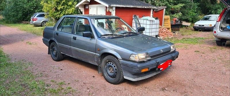 Begagnad 1987 Honda Civic Sedan | 27 000 kr - Bild 1/4