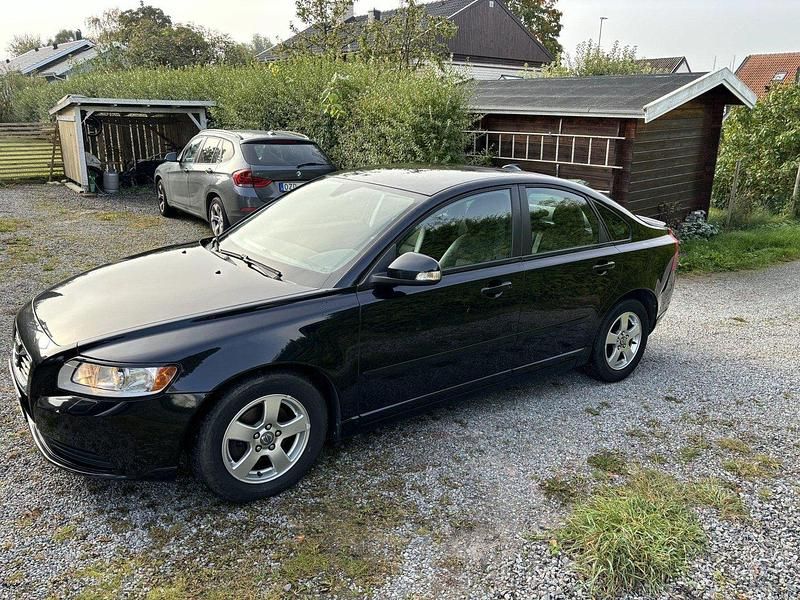 Begagnad 2011 Volvo S40 Sedan | 64 000 kr - Bild 1/4