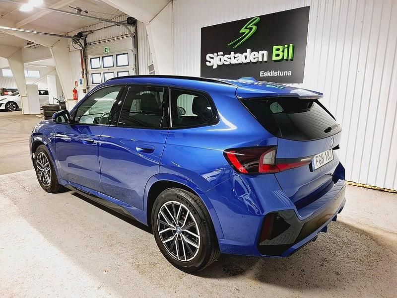 Begagnad BMW X1 M Sport 245 HK (180 kW) 2024 Blå SUV