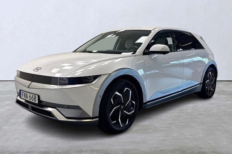 Vit Begagnad 2021 Hyundai Ioniq 5 Advanced SUV | 379 000 kr - Bild 1/4