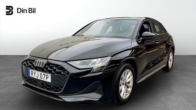 Brilliantsvart Begagnad 2025 Audi A3 Proline | 329 000 kr (Lite dyr) - Bild 1/4