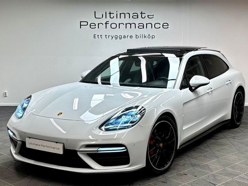 Vit Begagnad 2018 Porsche Panamera Turbo Sport Sedan | 799 000 kr (Marknadspris) - Bild 1/4
