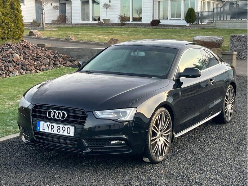 Svart Begagnad 2014 Audi A5 S-Line Sportkupé | 140 000 kr (Marknadspris) - Bild 1/4