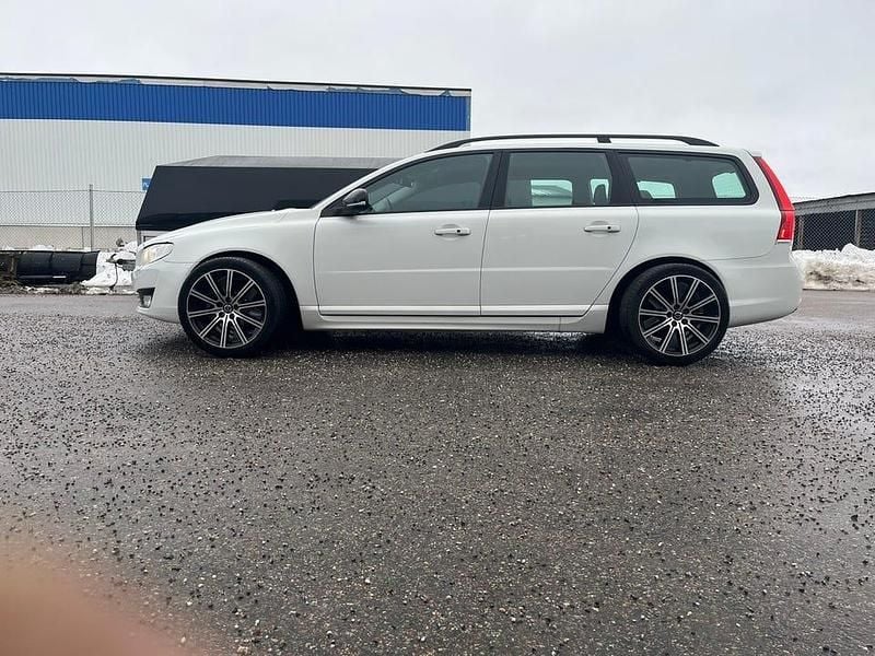 Begagnad Volvo V70 Standard 150 HK (110 kW) 2016 Kombi