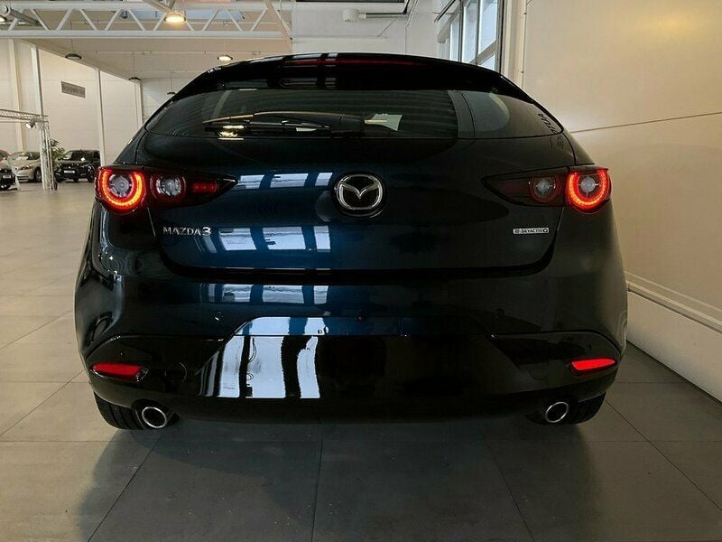 Begagnad Mazda 3 150 HK (110 kW) 2021 Deep crystal blue Halvkombi
