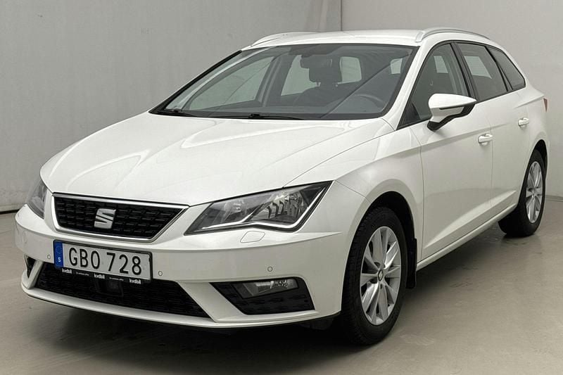 Vit Begagnad 2018 Seat Leon ST Style Kombi | 102 800 kr (Superpris) - Bild 1/4