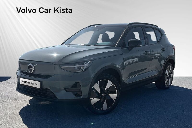 Grön Begagnad 2023 Volvo XC40 Single Motor Extended Range SUV | 429 900 kr - Bild 1/2