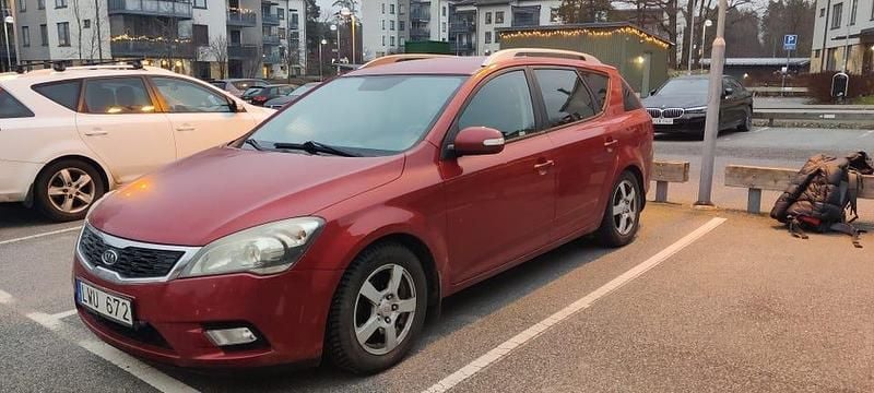 Begagnad 2012 Kia Ceed Sportswagon Kombi | 9 000 kr (Bra pris) - Bild 1/4