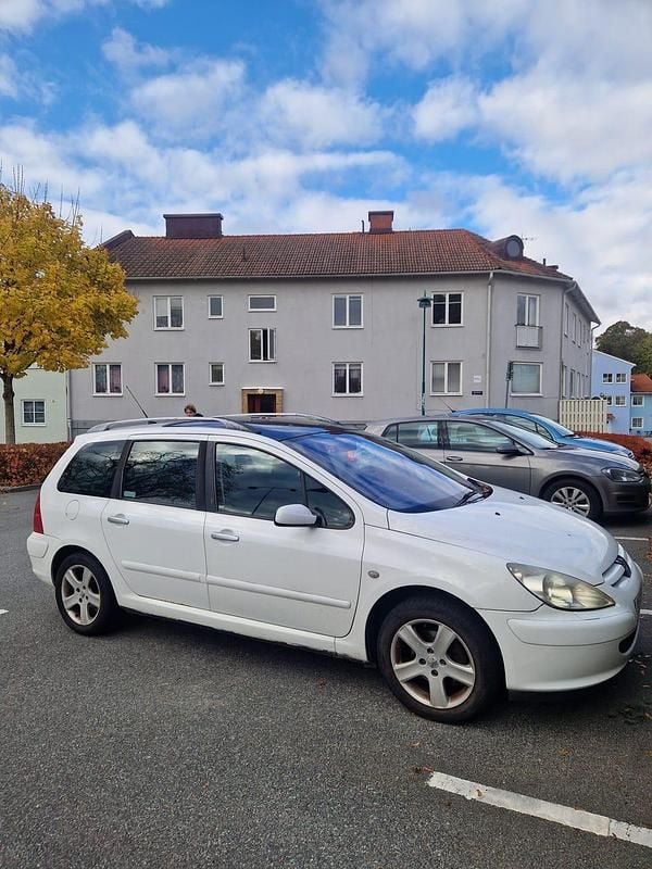 Begagnad 2003 Peugeot 307 Kombi | 17 000 kr (Marknadspris) - Bild 1/4