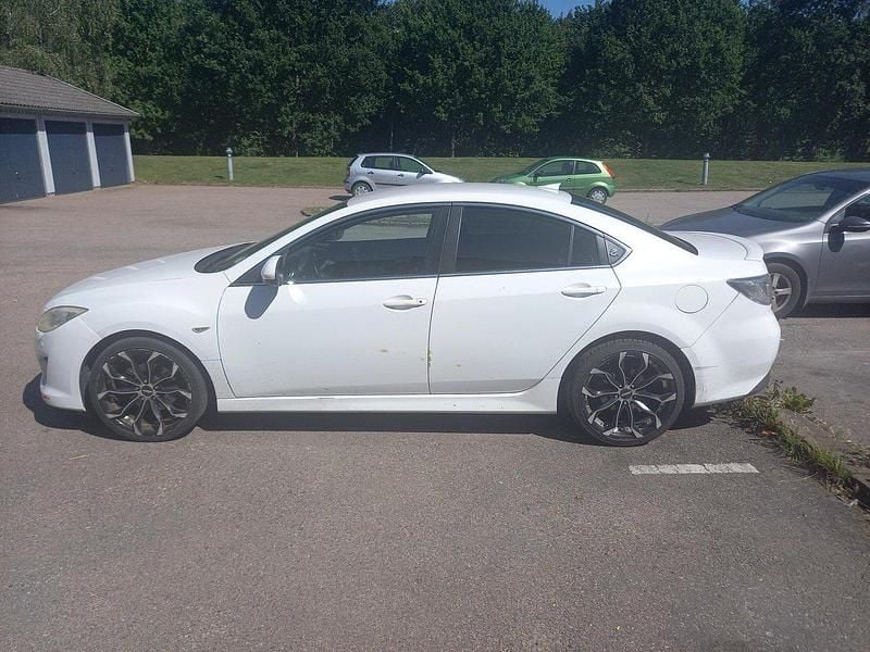 Vit Begagnad 2008 Mazda 6 Inclusive Sedan | 7 000 kr (Superpris) - Bild 1/4