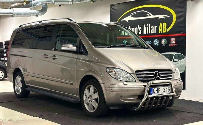 Grå Begagnad 2009 Mercedes Viano Minibuss | 149 900 kr - Bild 1/4