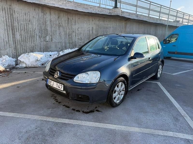 Begagnad 2008 VW Golf VI Halvkombi | 24 500 kr (Bra pris) - Bild 1/4