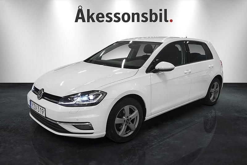 Vit Begagnad 2017 VW Golf VII Halvkombi | 189 000 kr (Dyr) - Bild 1/4