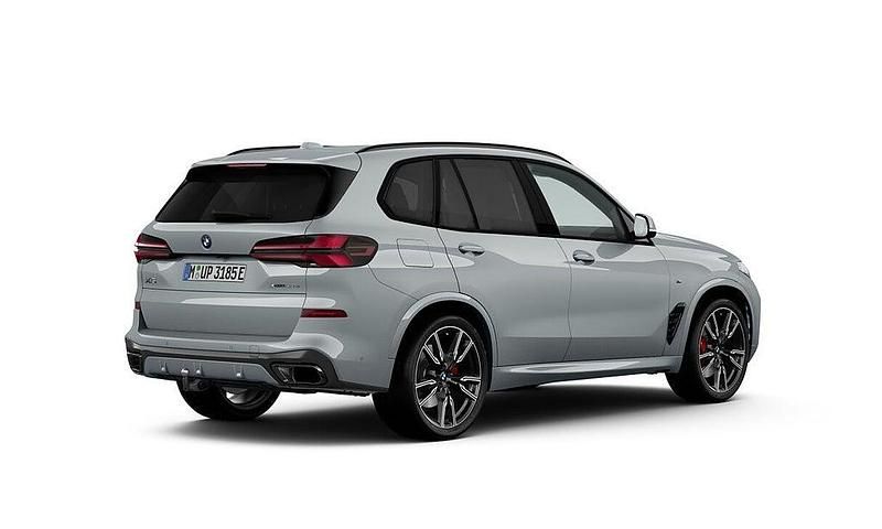 Begagnad BMW X5 Comfort Edition 2026 Grå SUV
