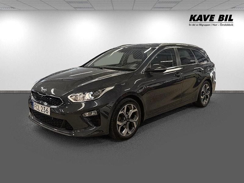Grå Begagnad 2018 Kia Ceed 4 Kombi | 179 900 kr (Marknadspris) - Bild 1/4