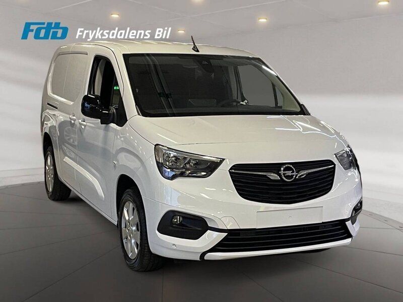 Vit Begagnad 2023 Opel Combo Minibuss | 339 900 kr - Bild 1/4