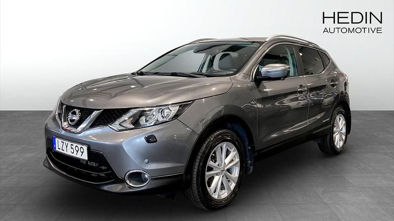 Grå (grey) Begagnad 2015 Nissan Qashqai N-Connecta SUV | 124 800 kr (Marknadspris) - Bild 1/4