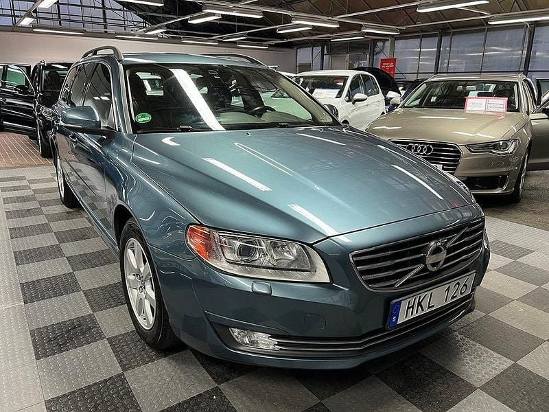 Blå (blåmetallic) Begagnad 2014 Volvo V70 Momentum Kombi | 149 000 kr (Lite dyr) - Bild 1/4