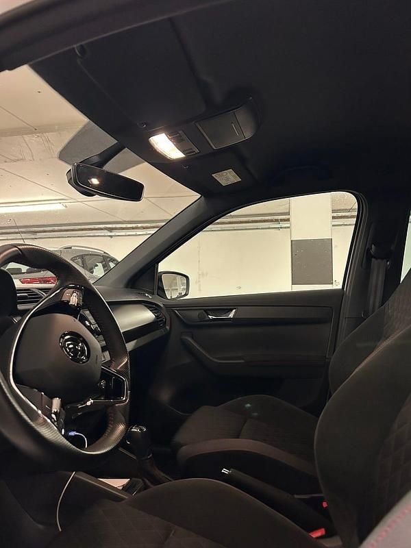 Begagnad 2021 Skoda Fabia Halvkombi | 169 000 kr (Bra pris) - Bild 1/3