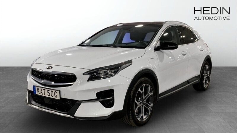 Vit (white) Begagnad 2021 Kia XCeed 2 SUV | 259 900 kr (Marknadspris) - Bild 1/4