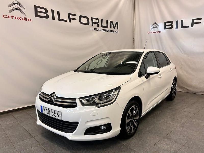 Vit Begagnad 2017 Citroën C4 Feel Halvkombi | 129 900 kr (Dyr) - Bild 1/4