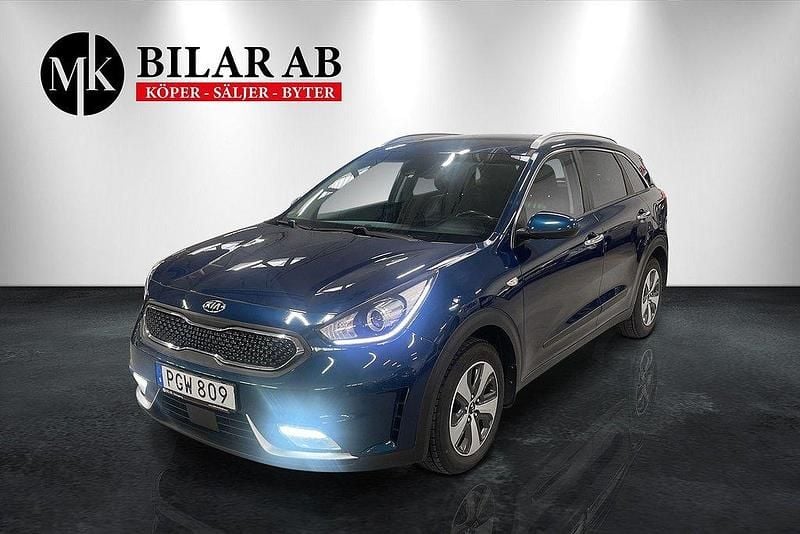 Blå Begagnad 2017 Kia Niro Advance SUV | 169 900 kr (Marknadspris) - Bild 1/4