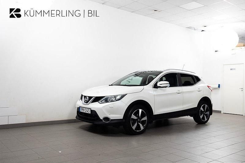 Vit Begagnad 2017 Nissan Qashqai 360º SUV | 114 900 kr (Bra pris) - Bild 1/4