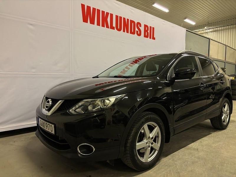 Svart Begagnad 2016 Nissan Qashqai SUV | 129 900 kr (Marknadspris) - Bild 1/4
