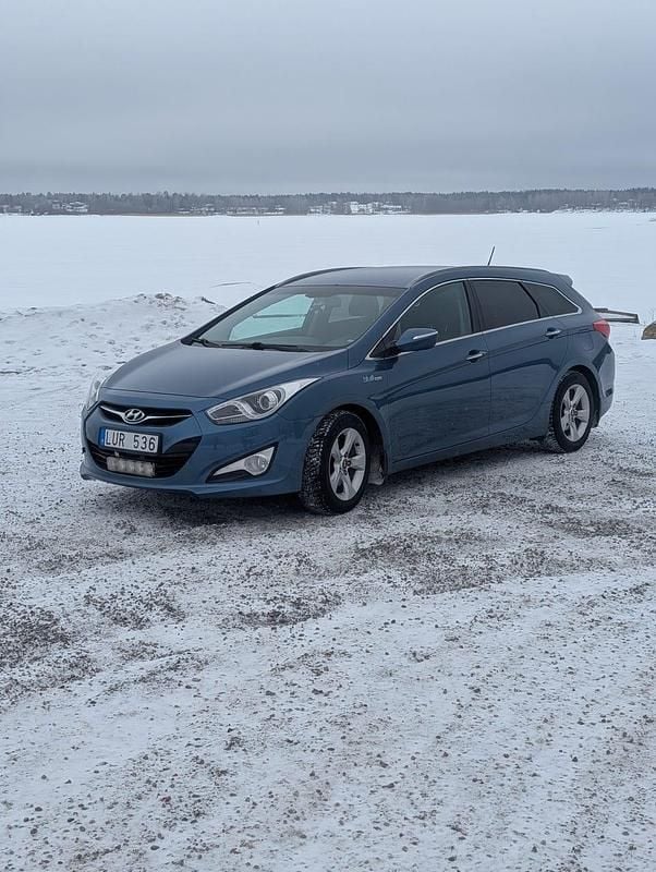 Begagnad 2012 Hyundai i40 Kombi | 49 000 kr (Superpris) - Bild 1/4
