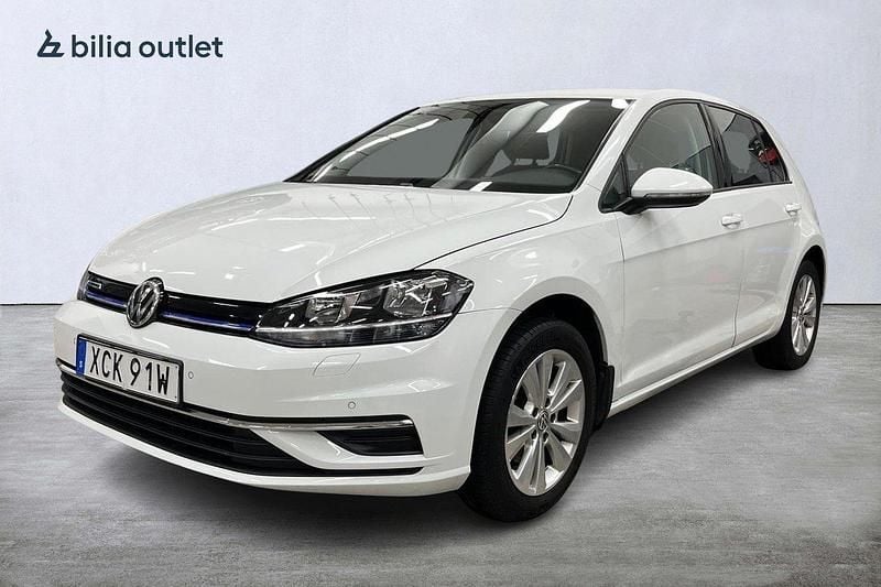 Vit Begagnad 2019 VW Golf VII Halvkombi | 129 900 kr (Marknadspris) - Bild 1/3