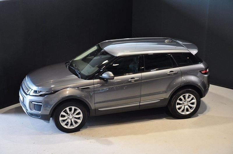 Grå Begagnad 2017 Land Rover Range Rover evoque SE SUV | 189 000 kr (Marknadspris) - Bild 1/4