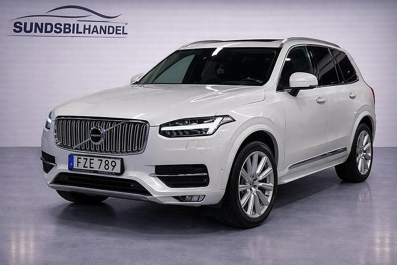 Begagnad Volvo XC90 Inscription 224 HK (164 kW) 2015 Vit SUV