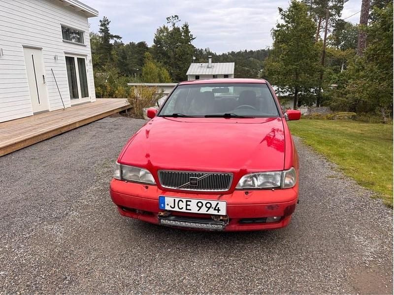 Begagnad 1998 Volvo S70 Sedan | 19 700 kr (Marknadspris) - Bild 1/4