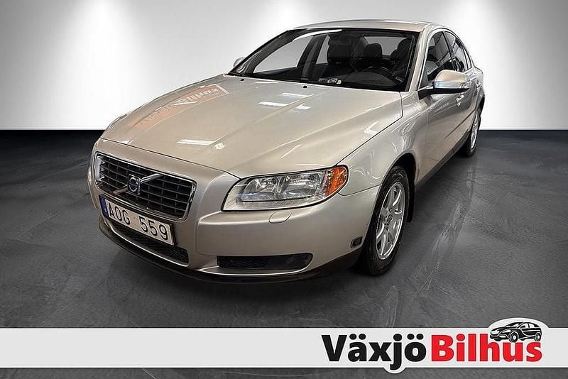 Ljusgrå Begagnad 2008 Volvo S80 Kinetic Sedan | 69 900 kr (Marknadspris) - Bild 1/4