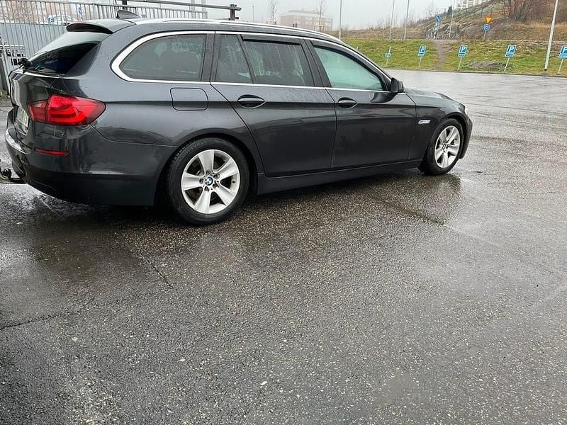 Begagnad BMW 525 218 HK (160 kW) 2013 Kombi